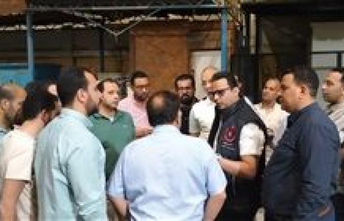 "دويدار" يرافق مساعد وزير الصحة للمشروعات القومية في زيارة لمستشفى سوهاج العام