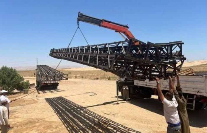 بدء تزويد مشروعات الظهير الصحراوي بالكهرباء.. الأقصر تفتح أبواب الاستثمار بمنطقة الـ 1000 فدان